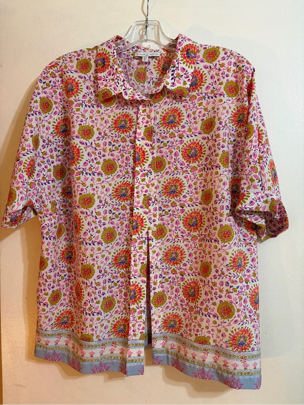 Classic Pink Floral Madison d’Amelie Large Short-Sleeve Women’s Shirt. France